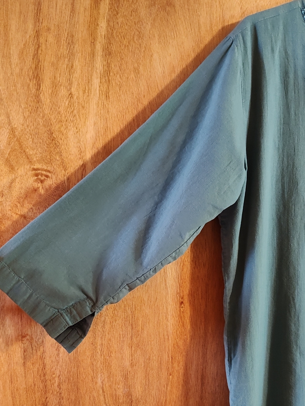 Coyuchi Organic Cotton Split Neck Tunic Twilight Blue Embroidery XL *See Meas. - Picture 6 of 15